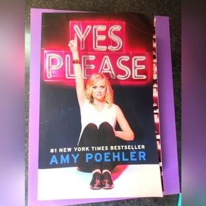 Amy Poehler's book "YES PLEASE"-paperback Book 📖